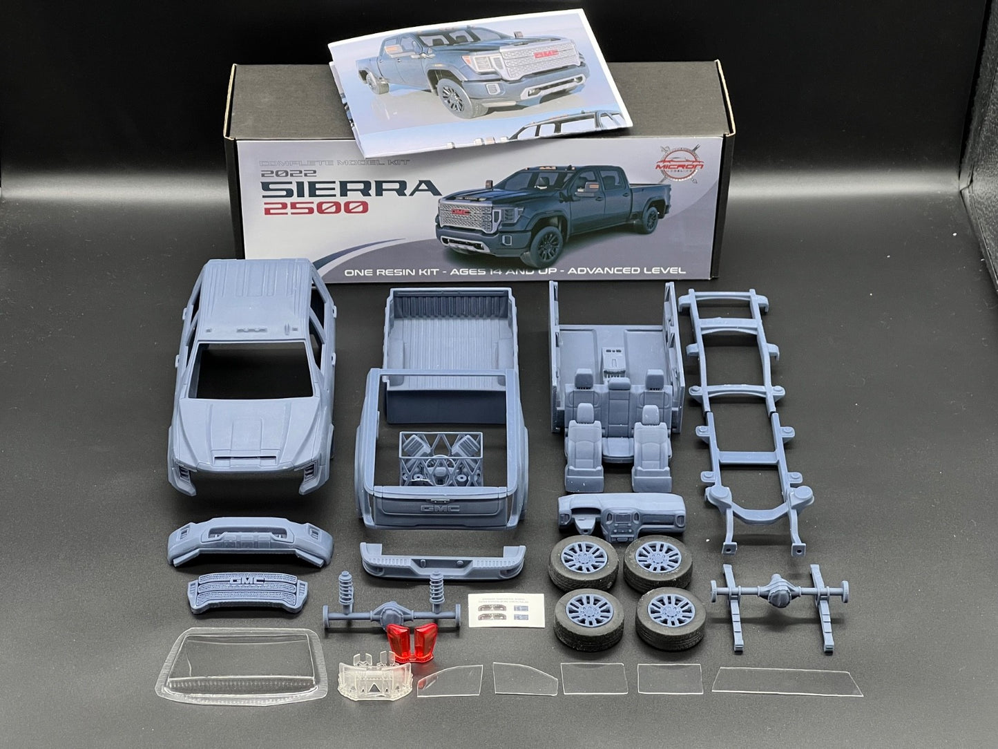 1:25 2022 GMC Sierra 2500 Model Kit