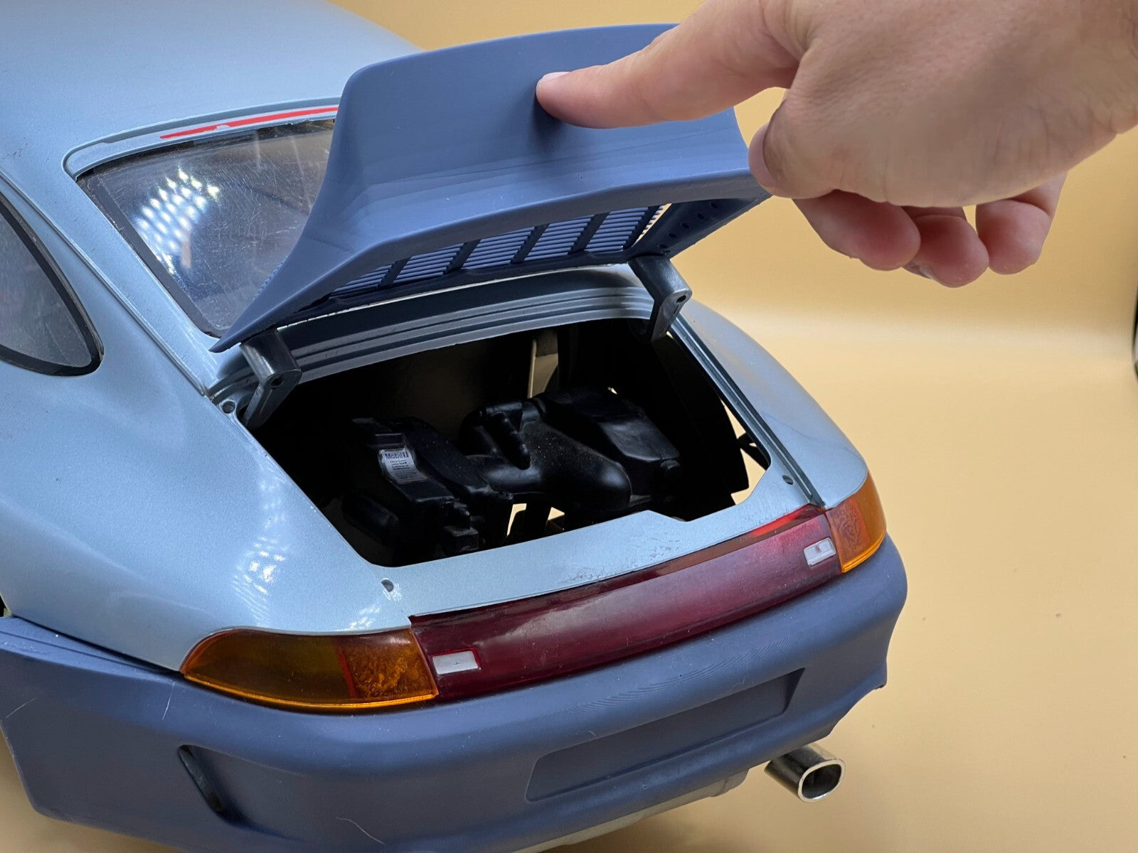 1 8 993 Ducktail Style Wing Spoiler Engine Lid For Pocher Porsche 911 1-8-993-ducktail-style-wing-spoiler-engine-lid-for-pocher-porsche-911