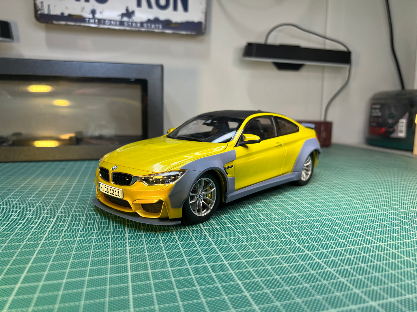 1:18 BMW M4 F82 Widebody Kit Transkit
