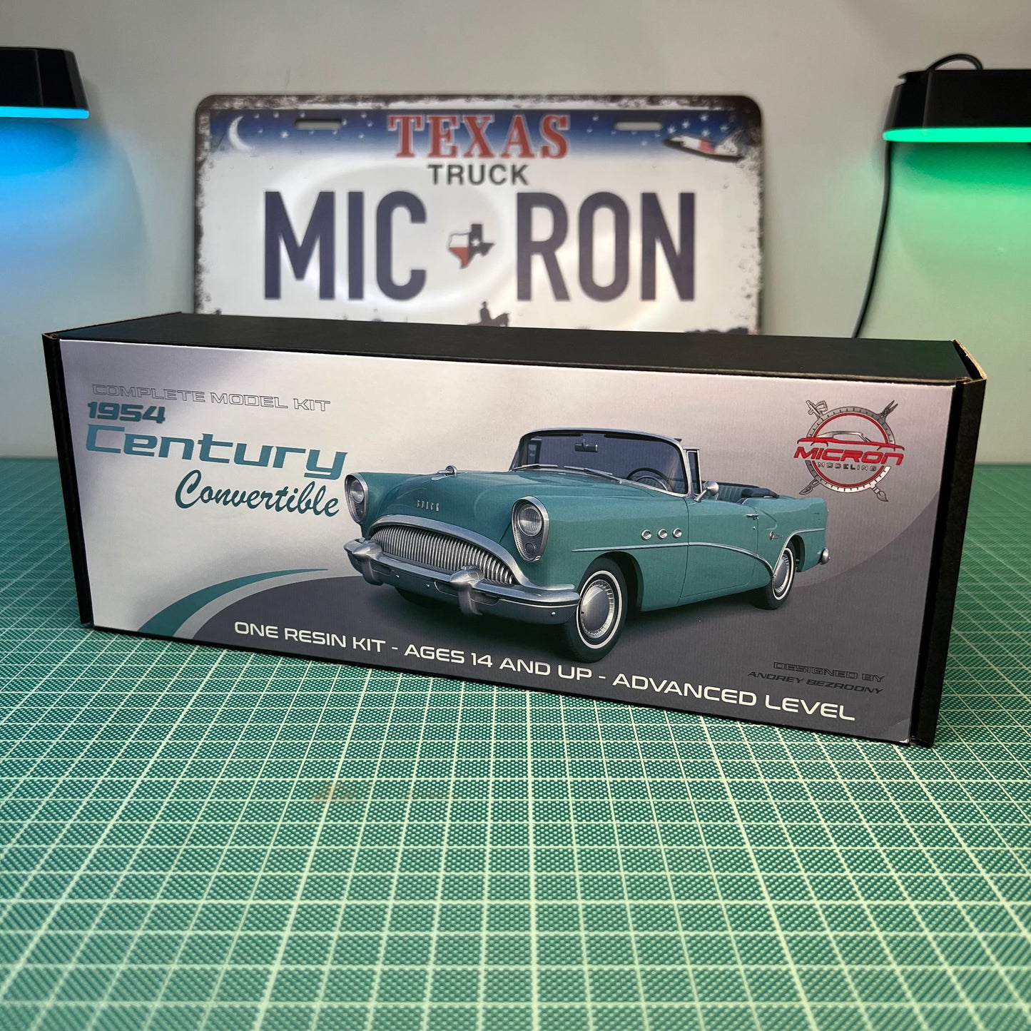 1/25 1954 Buick Century Convertible Model Kit