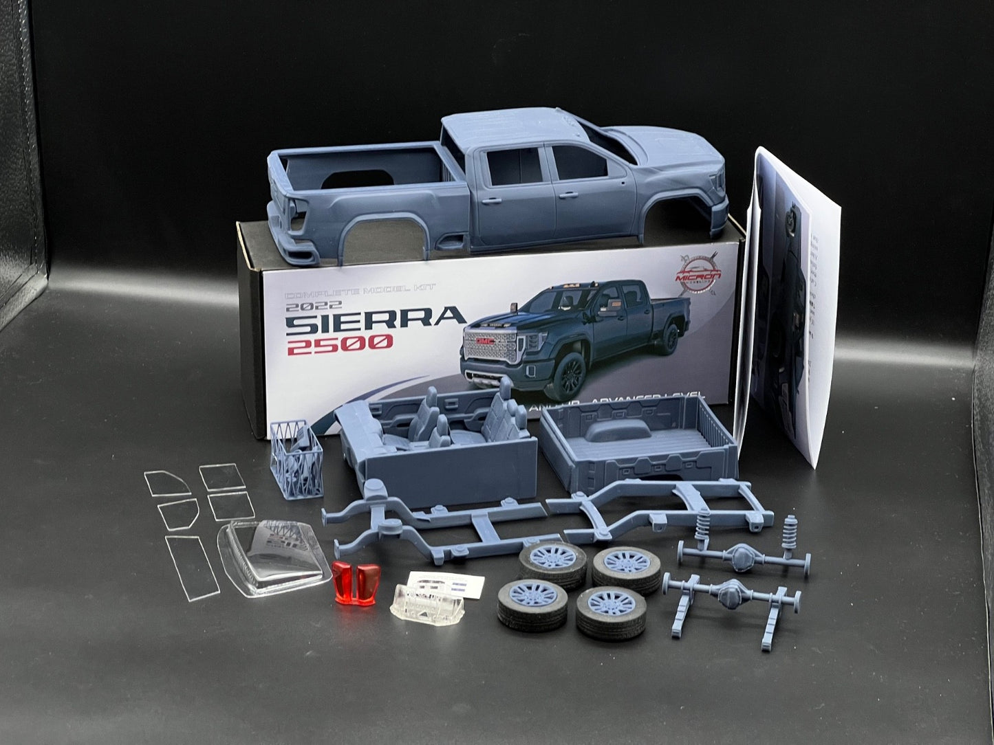 1:25 2022 GMC Sierra 2500 Model Kit
