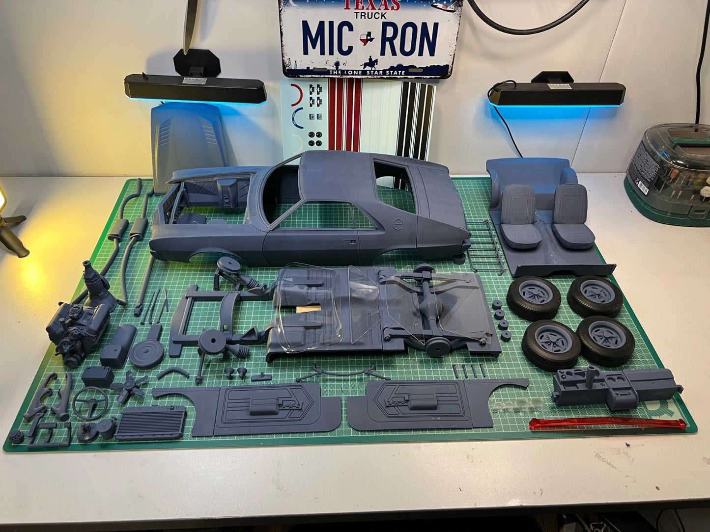 1:8 Scale 1968 AMC AMX Resin Model Kit