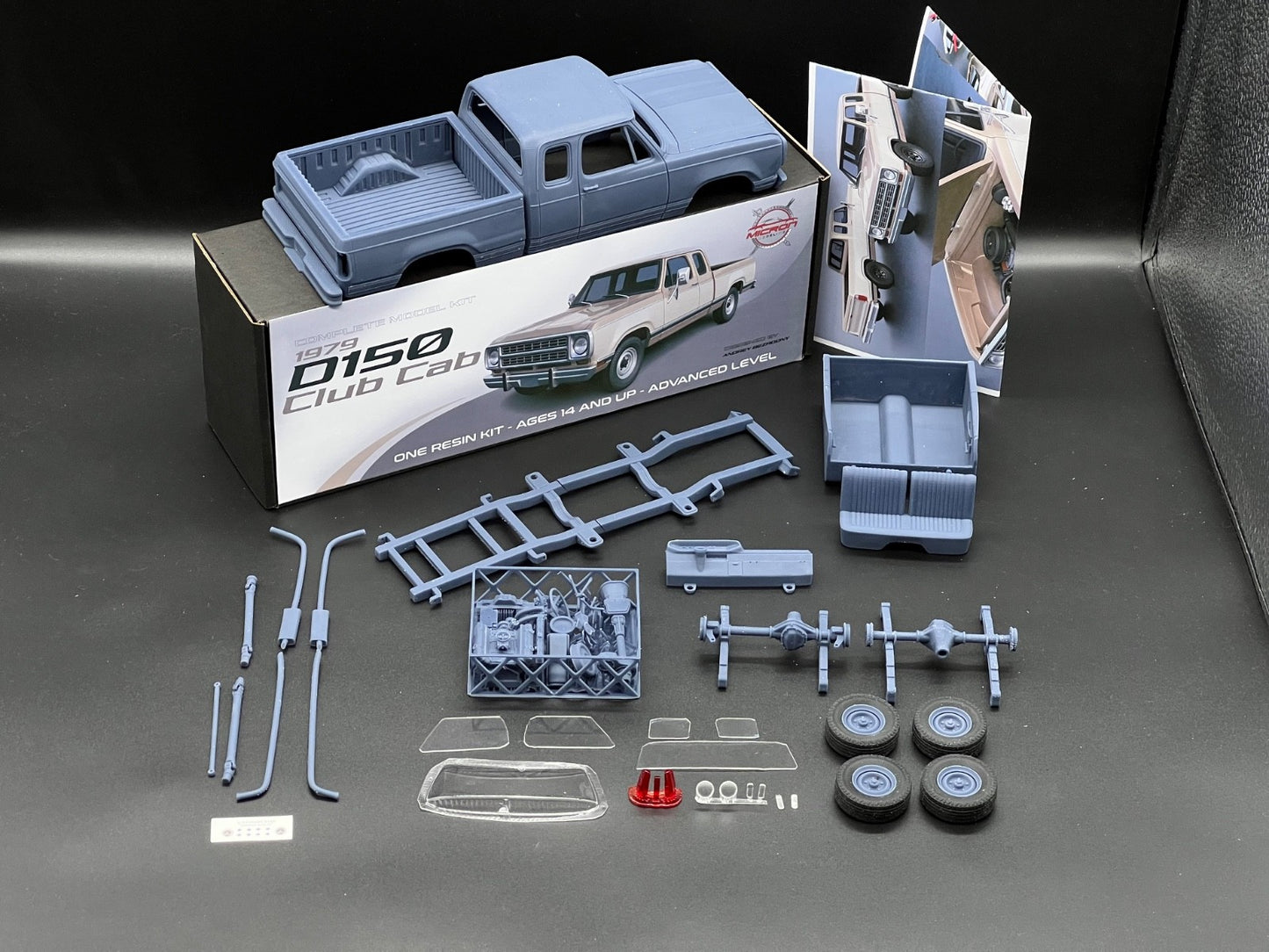 1:25 1979 Dodge D150 Club Cab Pickup Truck Model Kit