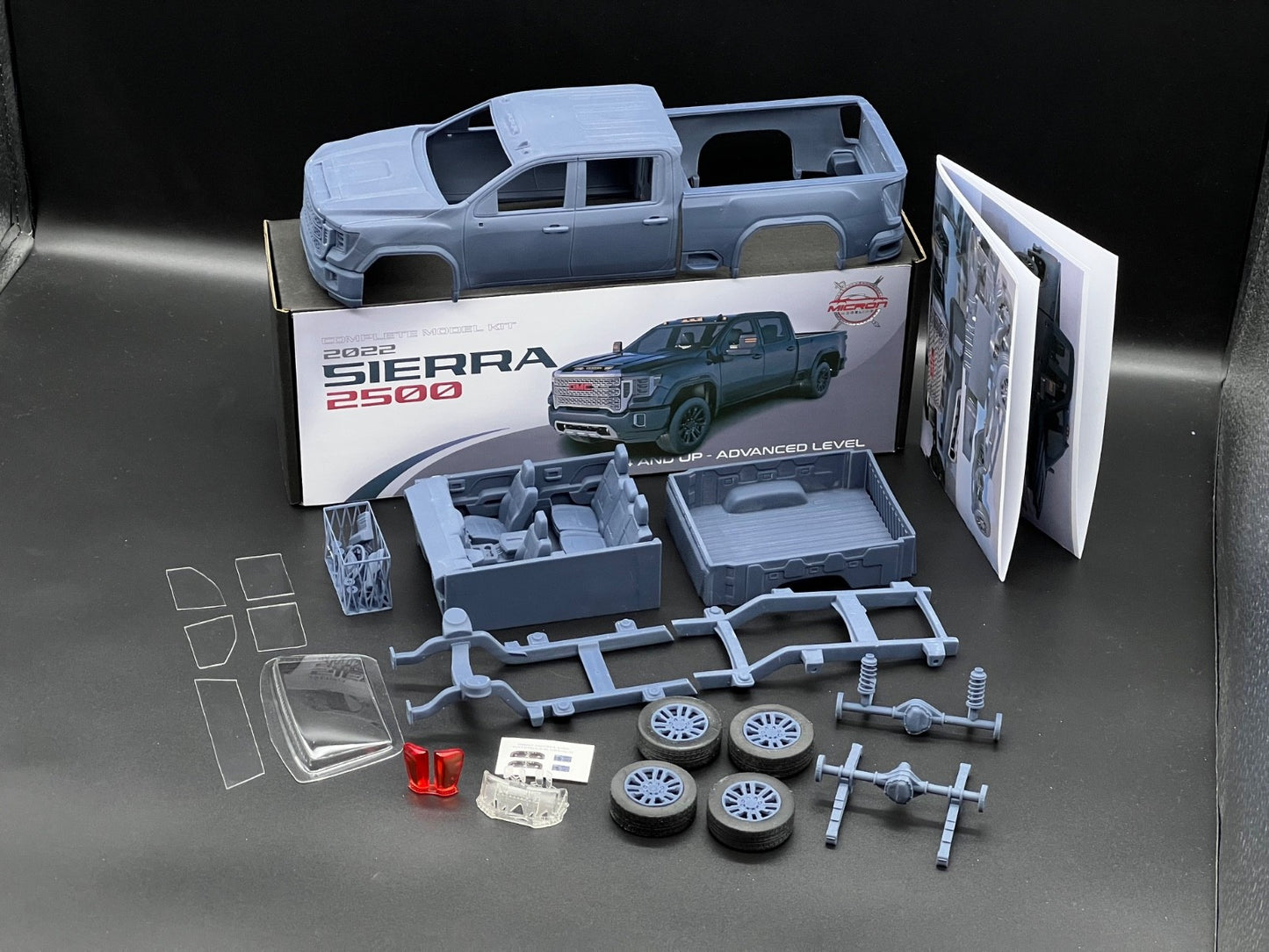 1:25 2022 GMC Sierra 2500 Model Kit