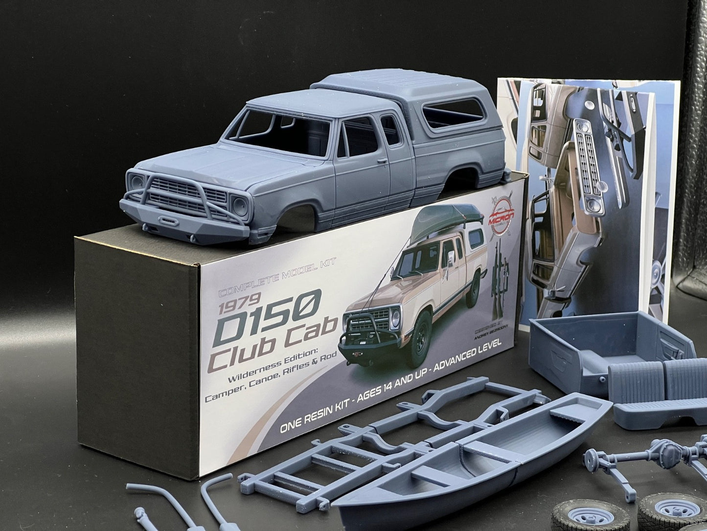 1:25 1979 Dodge D150 Club Cab Camper Truck Model Kit