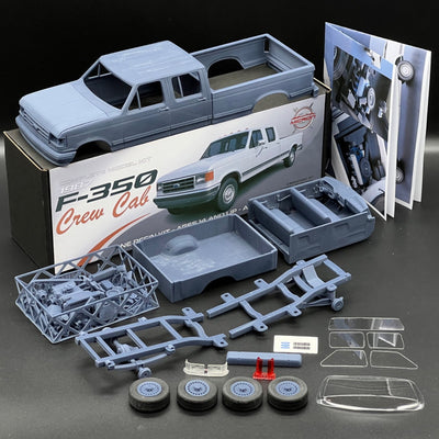 1:25 1987 Ford F-350 Crew Cab Truck Model Kit