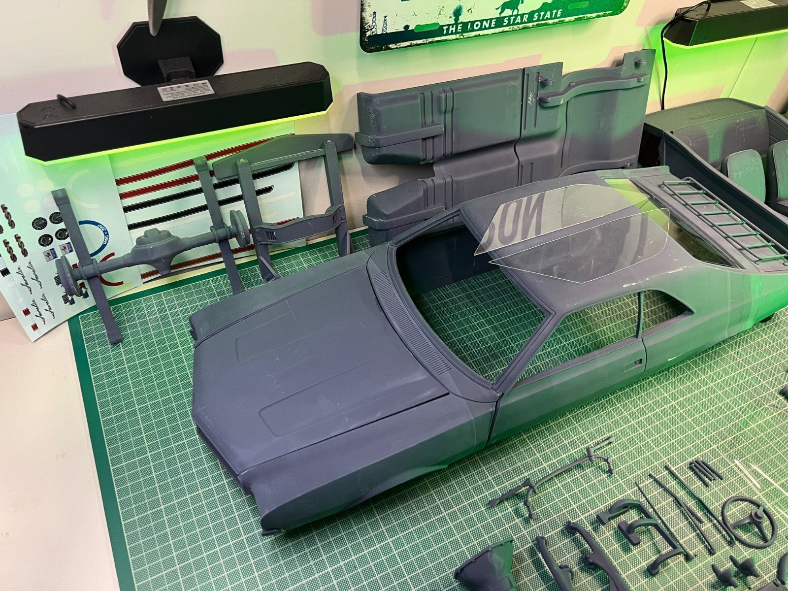 1:8 Scale 1968 AMC Javelin Resin Model Kit – MicronModeling