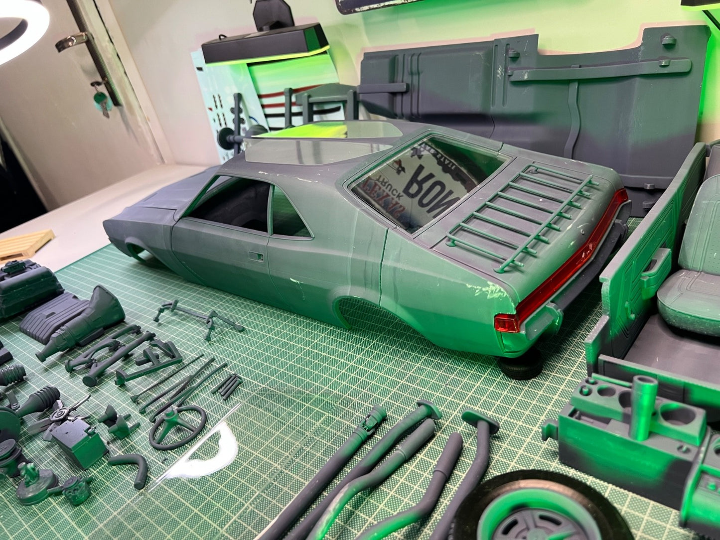 1/25 1968 AMC Javelin Premium Modellbausatz
