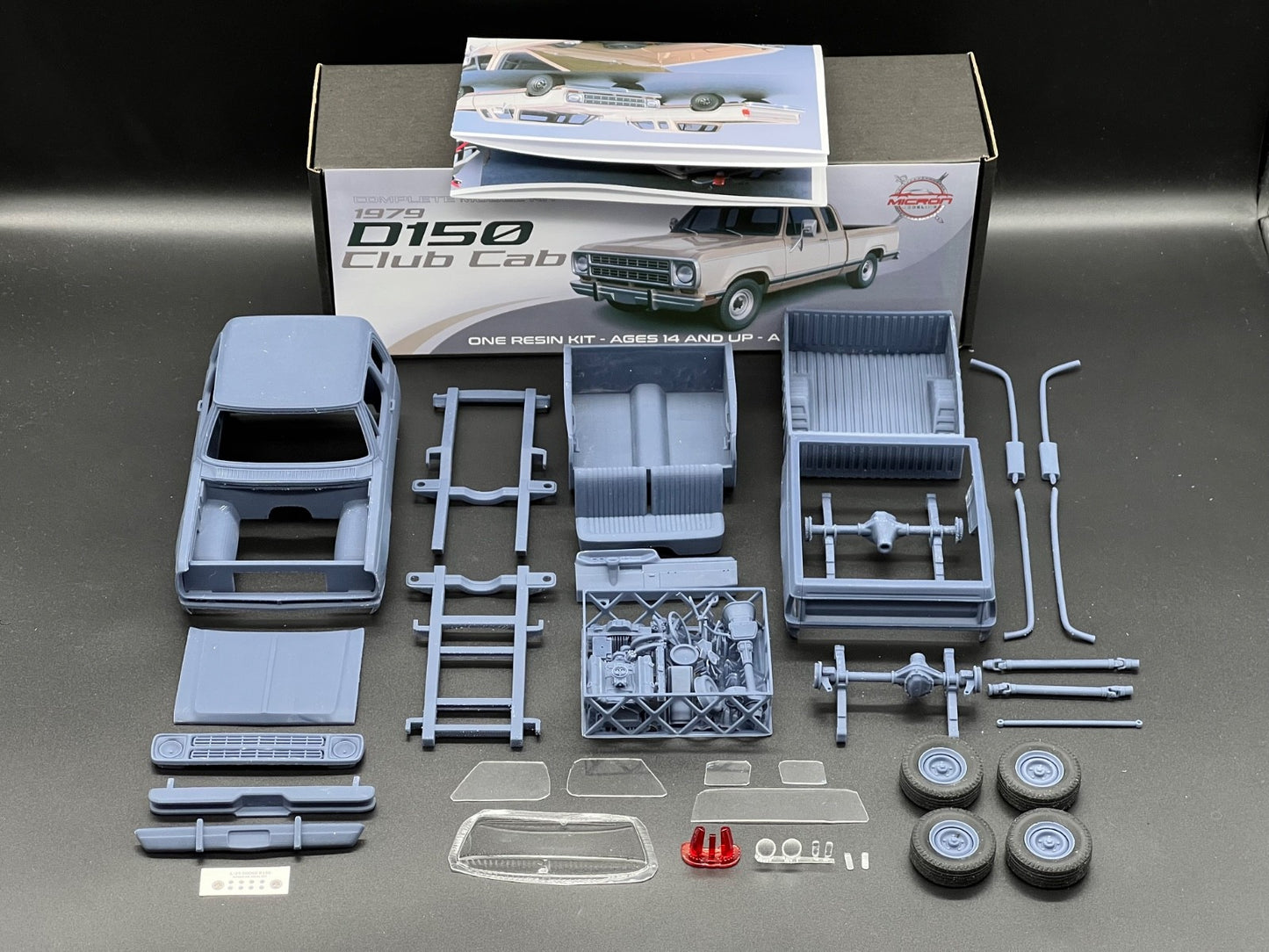 1:25 1979 Dodge D150 Club Cab Pickup Truck Model Kit